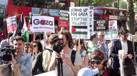People protest outside Downing Street after Israeli killing of Palestinian demonstrators