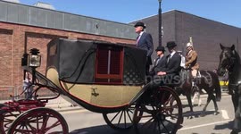 Royal carriage pulled through streets of Windsor during wedding rehearsal