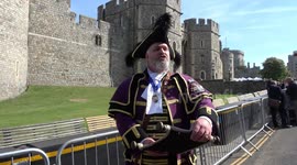 Windsor's town crier officially announces royal wedding