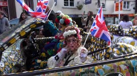 Wedding fans outshine the royals in style