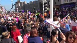 Windsor already packed with spectators at 9am