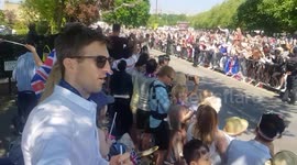 Prince Harry and Meghan in carriage