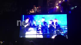 Marmite And Robbie Williams Switch On The Christmas Lights On Oxford Street