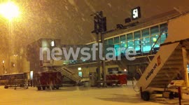 Snow at Stansted at 6:00 this morning