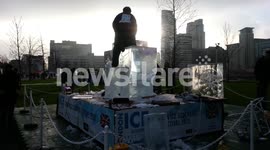 Canary Wharf Ice Sculpting Festival 2013