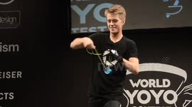 Incredible yo-yo routine by US world champion Gentry Stein
