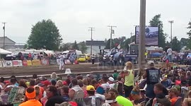 Bowling green modified tractor pull crash 2014