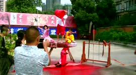 “血桶”挑战 呼吁关注白血病