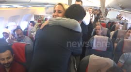 Turkish pilot proposes to girlfriend at 38,000 feet