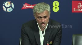 Jose Mourinho press conference interrupted by horrible screeching sound