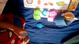 Local Pound shop Toys,Mini play dough flowers Dormitorio Bedroom Puzzle Sand Bucket Accessories