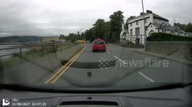 Taxi jumping red light.