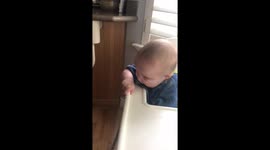 Baby Politely Refuses to Eat Green Beans