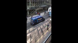 Police have reported nothing to be alarmed about, we’ve been given the all clear ???? #London https://t.co/l35k5O8xlF