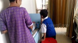 brother reacted after know they have a litle boy brother