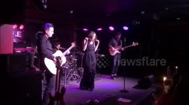 SPICE GIRL MEL C SINGS BRITNEY SPEARS TOXIC