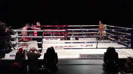 MUAY THAI KNEE TO THE HEAD!!!