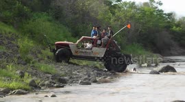 Fury Five V8 4x2  -crawler-