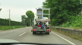 Crazy Truck Discohopping