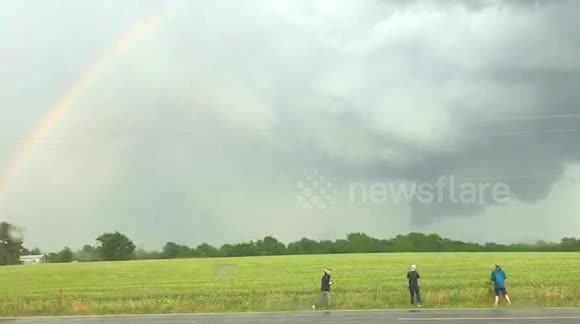 Footage captures rare sighting of rainbow and tornado in sky at same time