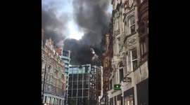 Firefighters tackle huge blaze at luxury hotel in central London