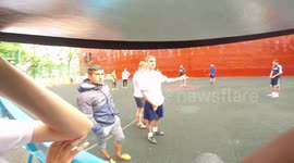 Korobka: Russian cage football