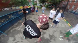 Korobka: Russian cage football