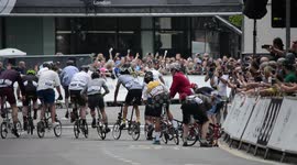 Folding Bike Race In London