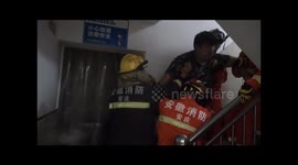安庆350斤男子醉酒倒地 因太重扶不起来机智朋友向消防求助