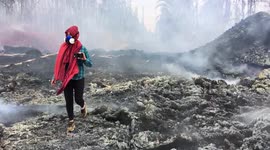 Leilani Estates locals hike through toxic volcanic smog