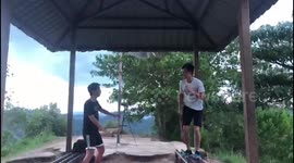 KUNG FU FIGHTING