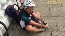 Newsflare Edit - Cycling to the World cup i