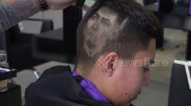 Bogota barber will snip the players into your hair