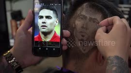 Bogota barber will snip the players into your hair