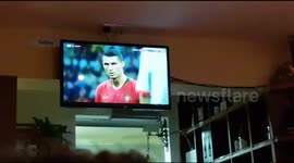 Bar in Little Portugal in London reacts to Ronaldo last minute goal