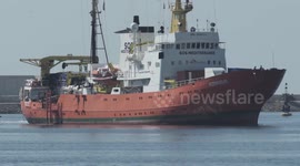630 migrants rescued from the Mediterranean disembark in Spain