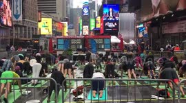 #InternationalYogaDay at @TimesSquareNYC #YogaDay #Yoga #InternationalDayofYoga2018 https://t.co/JETVckdSfE