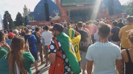 Reaction of the fans to the goal of Neymar