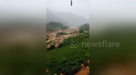 Flash floods hit Vietnam