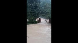 The bridge was attacked by a terrible flood