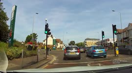 BMW driver tries to fight a Seat driver near Chingford Mount, London