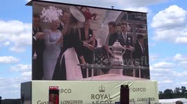 HRH Princess Beatrice presents trophies to winners of the Hampton Court Stakes on Ladies Day - Royal Ascot 2018