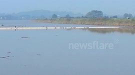 Severn bore at Epney