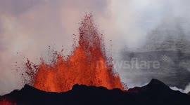 Iceland's Bardarbunga volcano erupts under Northern Lights