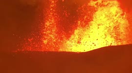 Spouting lava from Kilauea volcano captured