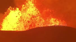 Erupting lava from Kilauea volcano puts on stunning