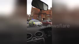 Newsflare Edit - Sussex Police - Ford Focus and Ford Mondeo On A Shout Through Uckfield High Street