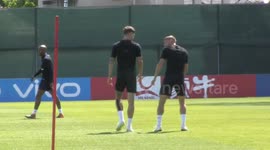 Jamie Vardy trolls John Stones during England training