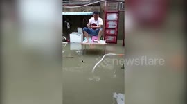 Heavy rainstorm causes flash floods in eastern China