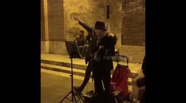 Phoebe Buffay while in Rome